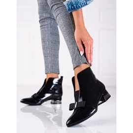 T.Sokolski Élégantes bottes pour femmes laquées noires Sokolski 1