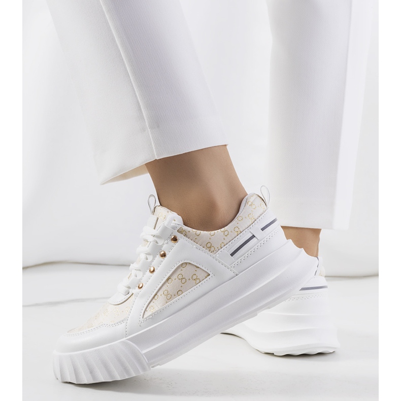 Baskets Heleno beiges blanche 2