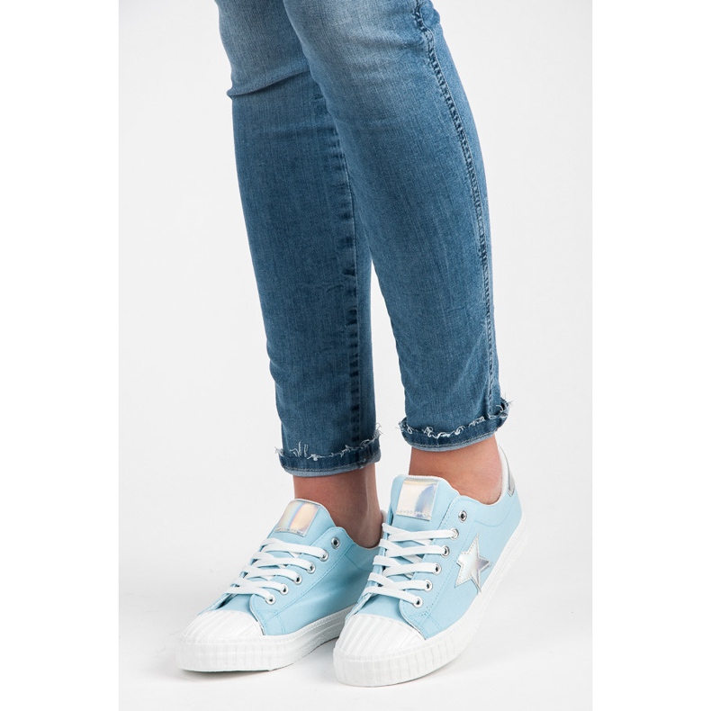 Baskets hologramme bleu 2