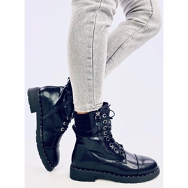 Bottes noires solitaires le noir 2
