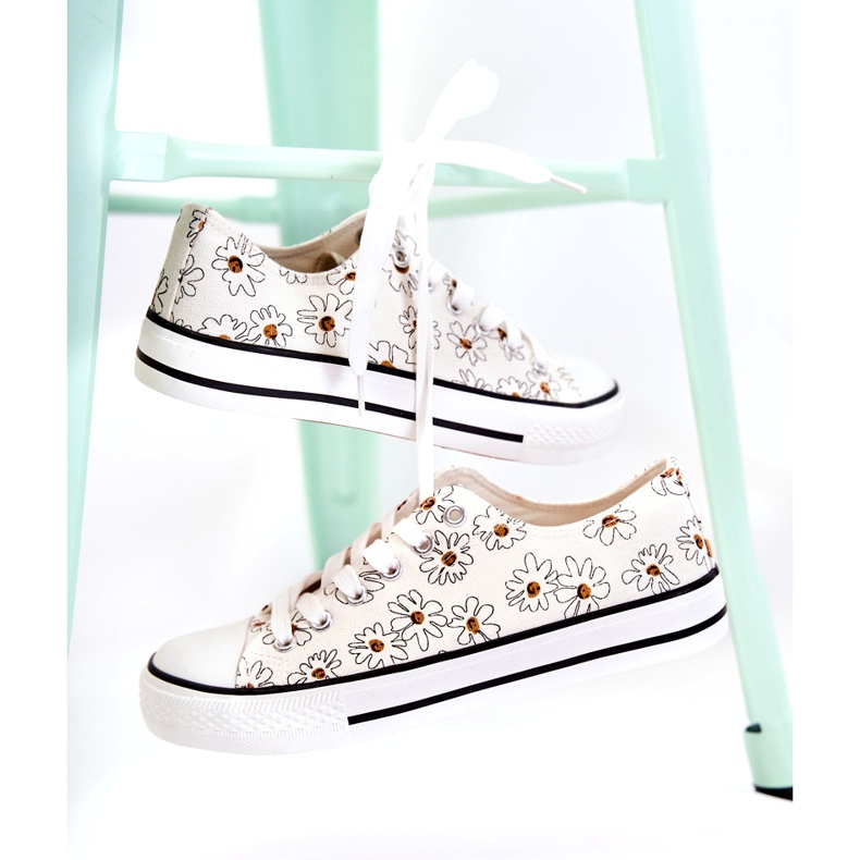 PS1 Baskets Basses Femme Avec Janey Fleurs Blanches 2