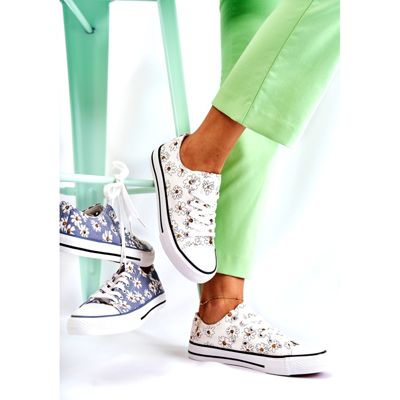 PS1 Baskets Basses Femme Avec Janey Fleurs Blanches 3