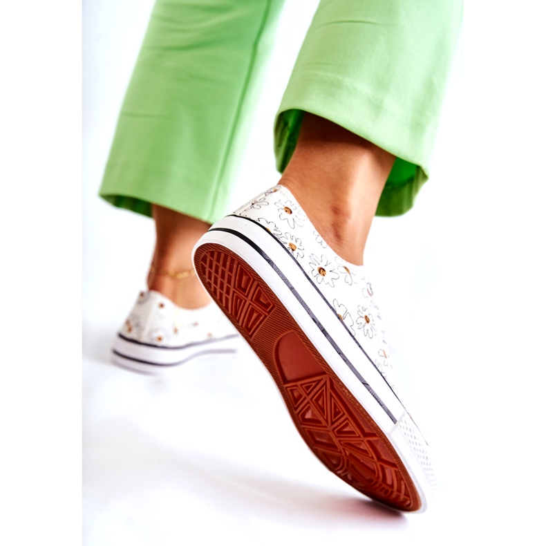 PS1 Baskets Basses Femme Avec Janey Fleurs Blanches 4