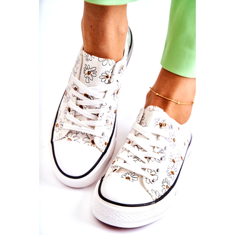 PS1 Baskets Basses Femme Avec Janey Fleurs Blanches 7