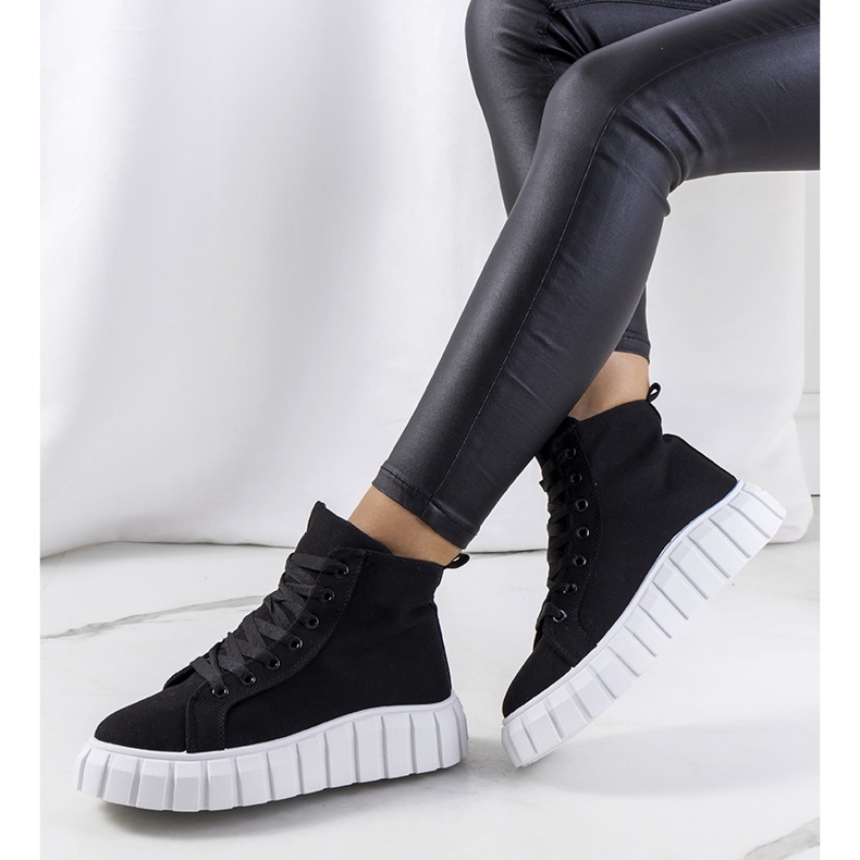 BM Baskets noires sur la plateforme Horizo le noir 1 BM Baskets noires sur la plateforme Horizo le noir 1