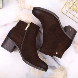Bottes pour femmes sur le poteau en éco-daim marron Potocki brun 4