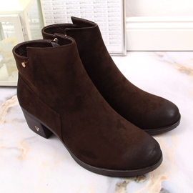 Bottes pour femmes sur le poteau en éco-daim marron Potocki brun 2