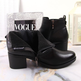 Bottes femme isolées peau de serpent noir Potocki le noir 2