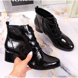 Bottes pour femmes isolées à lacets laquées noires Potocki le noir 2