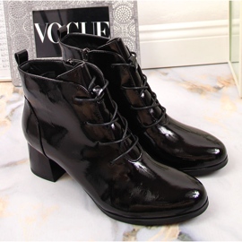 Bottes pour femmes isolées à lacets laquées noires Potocki le noir 4