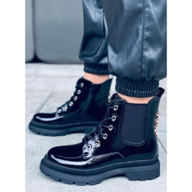 Bottines laquées à chaîne Jake Black le noir 4