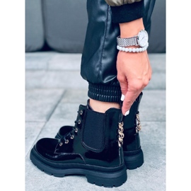 Bottines laquées à chaîne Jake Black le noir 5