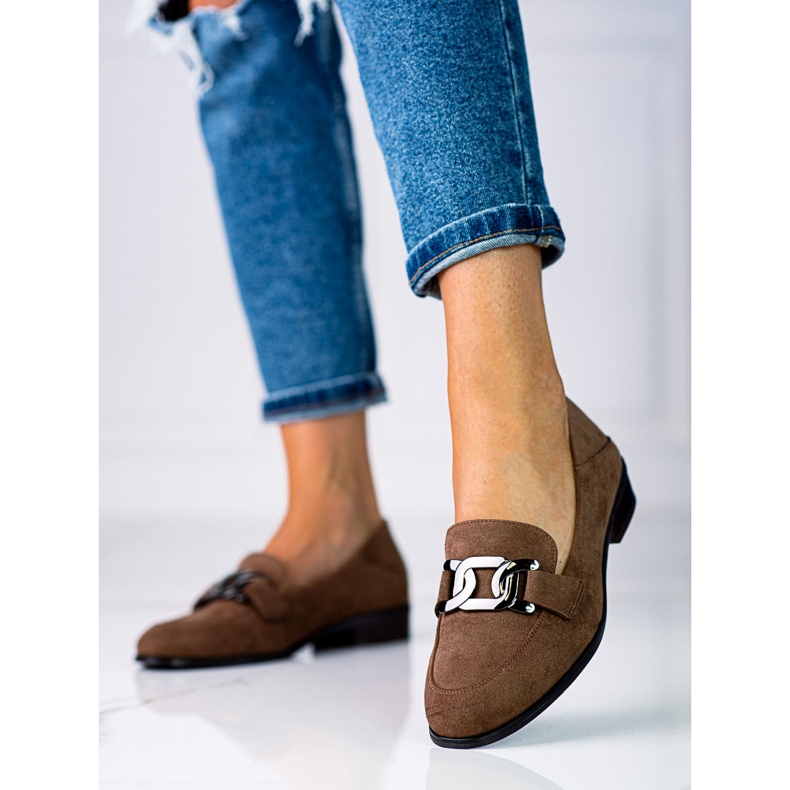 Mocassins pour femmes élégants avec une chaîne Vinceza marron brun 1