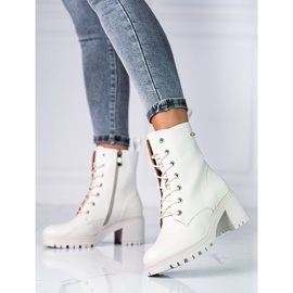 Sacs Vinceza beiges à lacets pour femmes sur un poteau bas brun 1 Sacs Vinceza beiges à lacets pour femmes sur un poteau bas brun 1