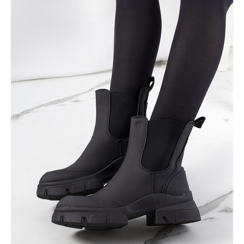 BM Bottes noires Carlos le noir 2