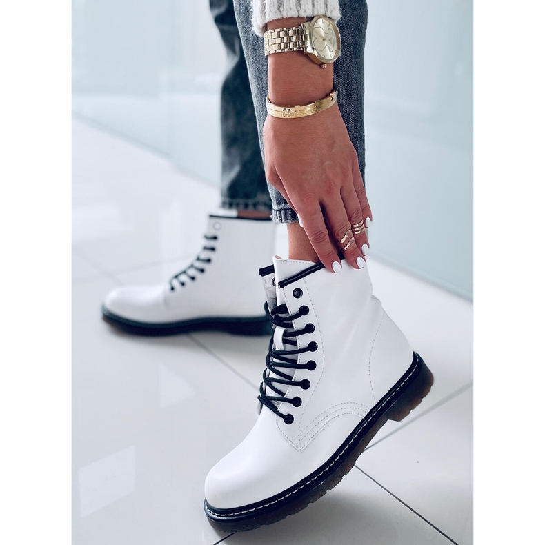 PA1 Carol Bottes martensiaki blanches 1 PA1 Carol Bottes martensiaki blanches 1