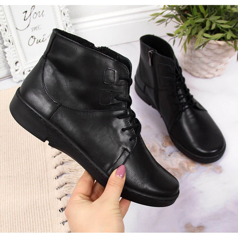 Bottes confortables en cuir noir isolées pour femmes Łukbut 1816 le noir 2