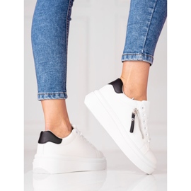 Baskets blanches pour femmes Shelovet avec une fermeture éclair décorative 1 Baskets blanches pour femmes Shelovet avec une fermeture éclair décorative 1