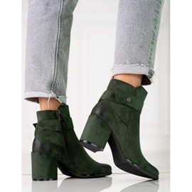 Bottes pour femmes vertes sur le poteau en daim écologique Shelovet 2