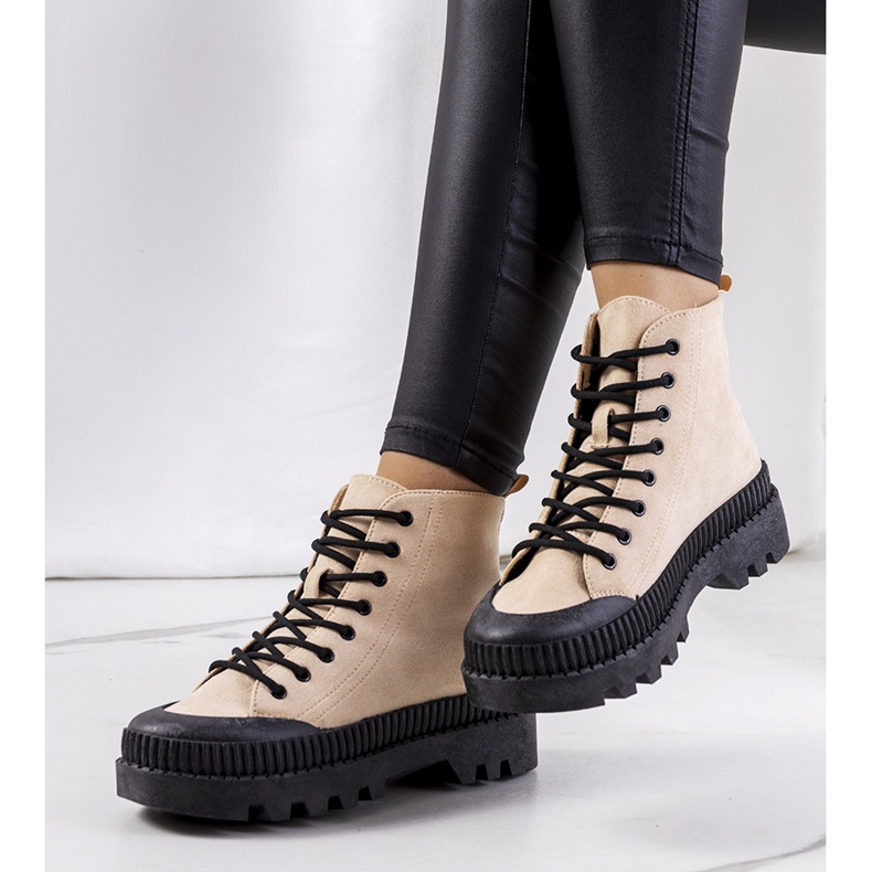 Baskets Avenis beiges 1