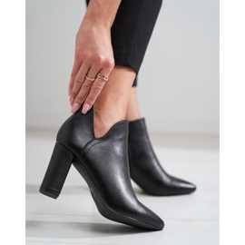 Bottes pour femmes avec une coupe Shelovet sur un poteau haut le noir 1 Bottes pour femmes avec une coupe Shelovet sur un poteau haut le noir 1