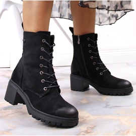 Bottes en daim Vinceza noires sur le poteau le noir 2