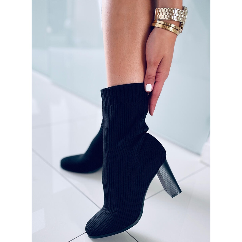 Bottines chaussettes noires à talons hauts Hermione 1