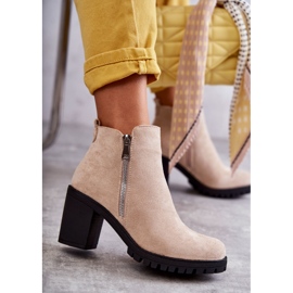 PG1 Bottes En Daim À Talons Hauts Avec Une Fermeture Éclair Beige Clair Sevione 5