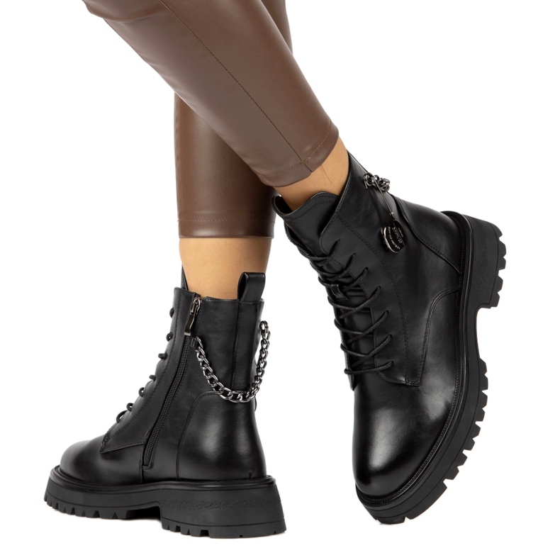 Bottes pour femmes avec une épingle de sécurité et Filippo DBT4059 Black Chain noir 5