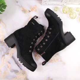 Bottes en daim Vinceza noires sur le poteau le noir 4