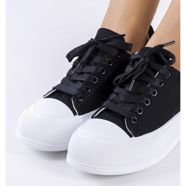 Baskets noires sur la plateforme Kilkenny le noir 2