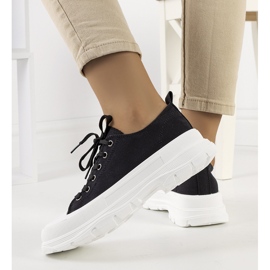 Baskets noires sur semelle épaisse Ardglass 1