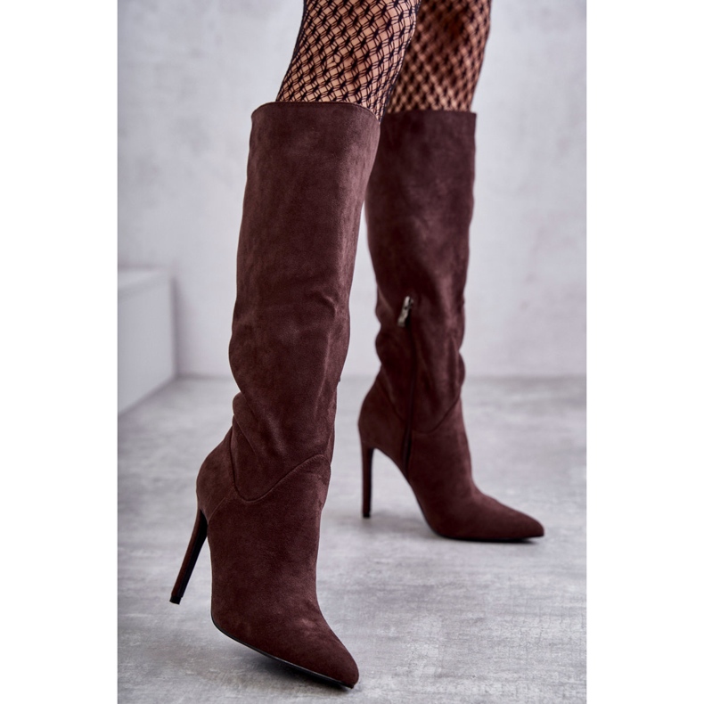 WS1 Bottes marron en daim classiques sur une Ameya marron brun 2