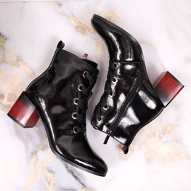 Bottes isolées pour femmes laquées avec un talon décoratif Potocki WOL99 le noir 3
