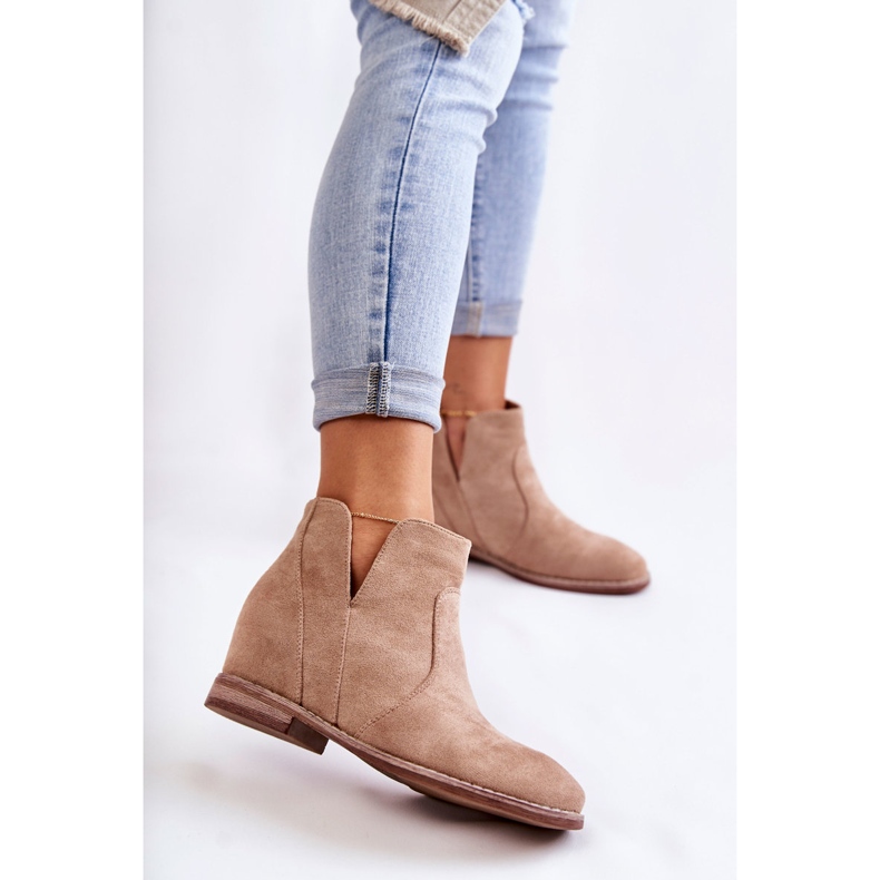 S.Barski Bottines en daim à découpes sur un talon plat Beige Henriette 1