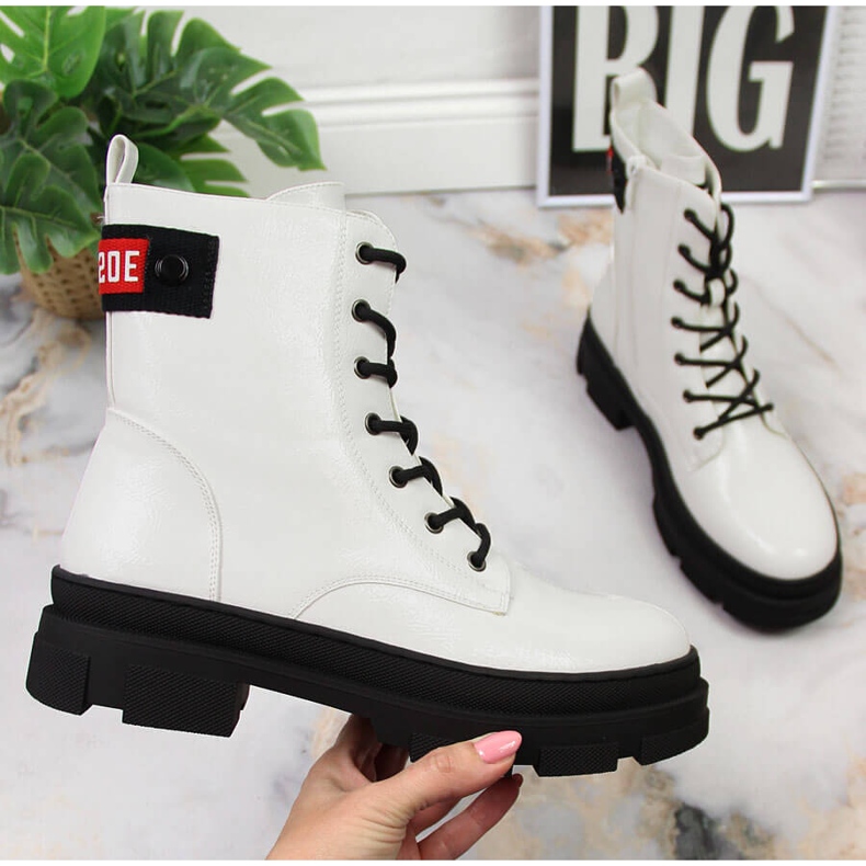 S.Barski Bottines femme laquées blanches S. Bararski 1