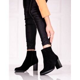 Bottes noires pour femmes sur le poteau Shelovet en daim écologique le noir 1