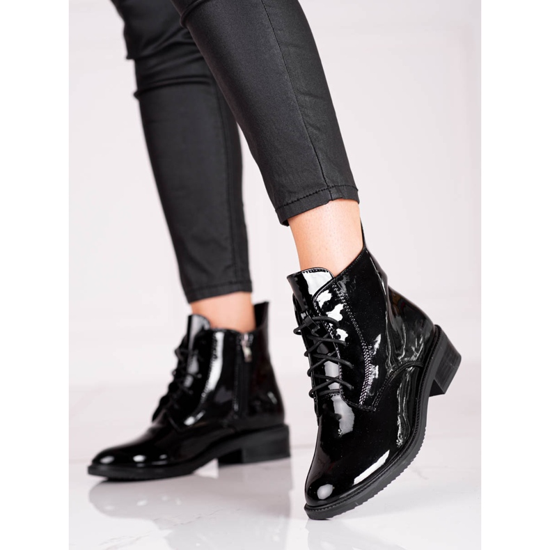 Élégantes bottes à lacets Shelovet pour femmes en cuir écologique verni noir 1