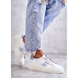 Chaussures de sport en cuir pour femmes Tied blanc et bleu Ariva blanche 1 Chaussures de sport en cuir pour femmes Tied blanc et bleu Ariva blanche 1