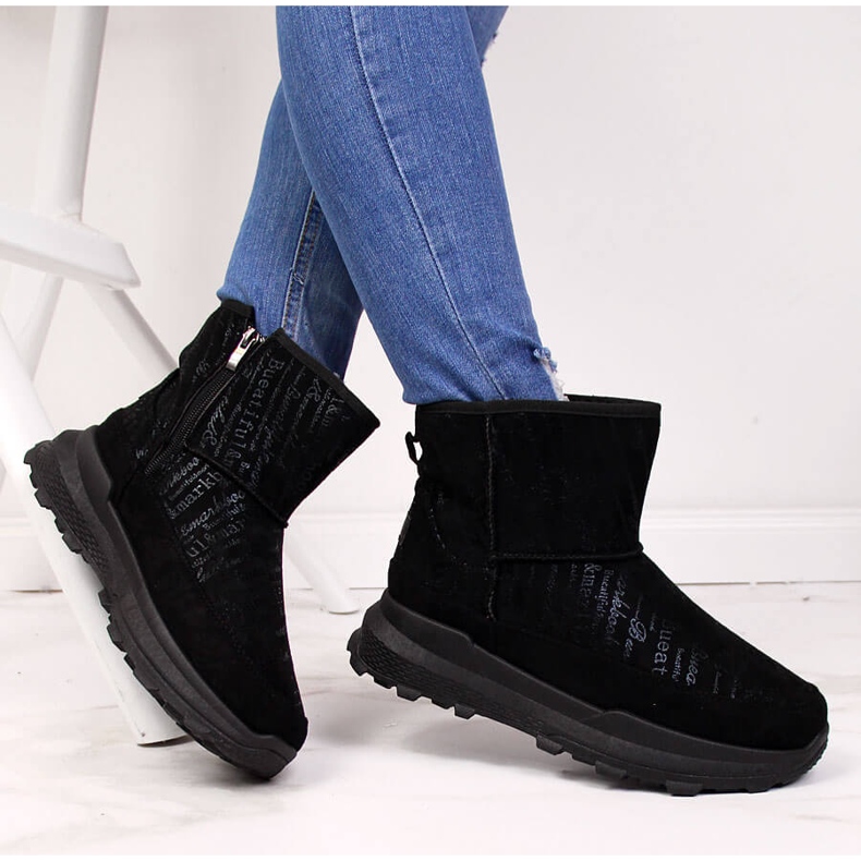 News Bottes de neige en daim noir pour femme 1