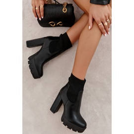 Bottes en éco-cuir pour femmes avec une chaussette Noir Adalyn le noir 5