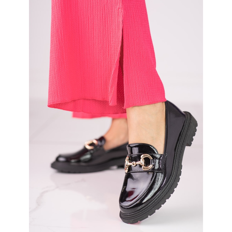 Chaussures femme Shelovet noires en cuir écologique verni 1