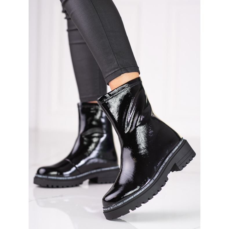 Bottines en cuir verni pour femme par S. Barski le noir 2
