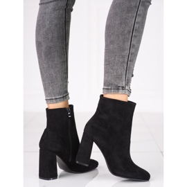 Bottes noires pour femmes sur le poteau Shelovet en daim écologique le noir 1