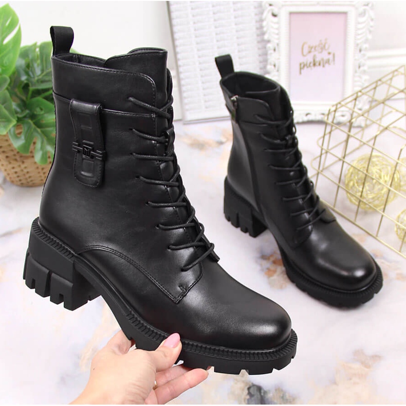 Bottes chaudes pour femmes Filippo noires sur le poteau et la plateforme 1