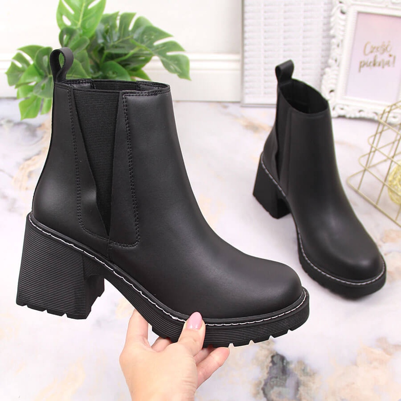 Bottes Chelsea en cuir pour femmes sur le poteau, un slip-on, noir chaud Artiker 1