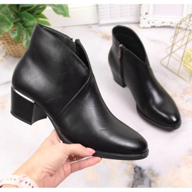 Bottes beiges isolées pour femmes Vinceza JAN151A le noir 1
