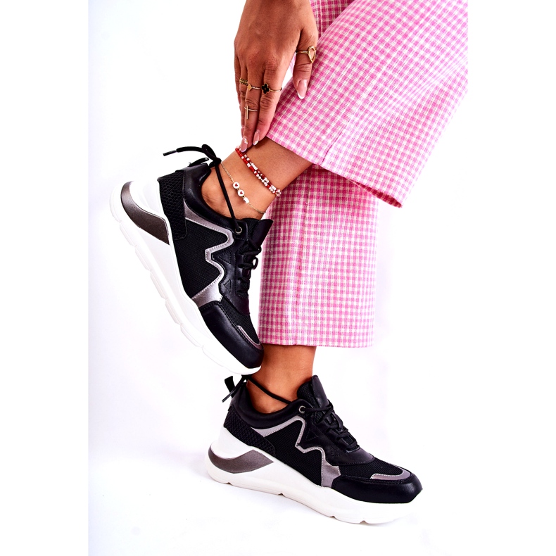 Baskets sportives noires à la mode des femmes 2