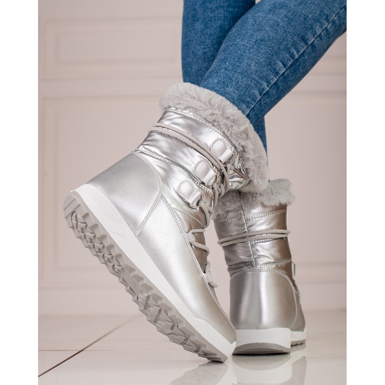 Bottes de neige pour femmes sur la plate-forme argentée Shelovet 2