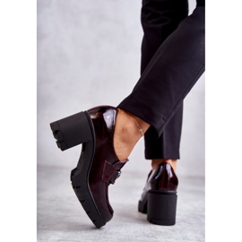 PL5 Chaussures élégantes sur un pilier avec une décoration en argent, bordeaux Harmell rouge 2